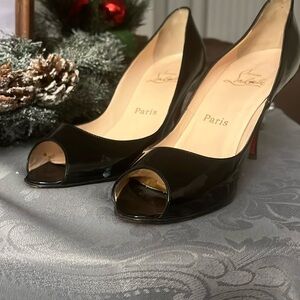 Christine Louboutin peep toe heel